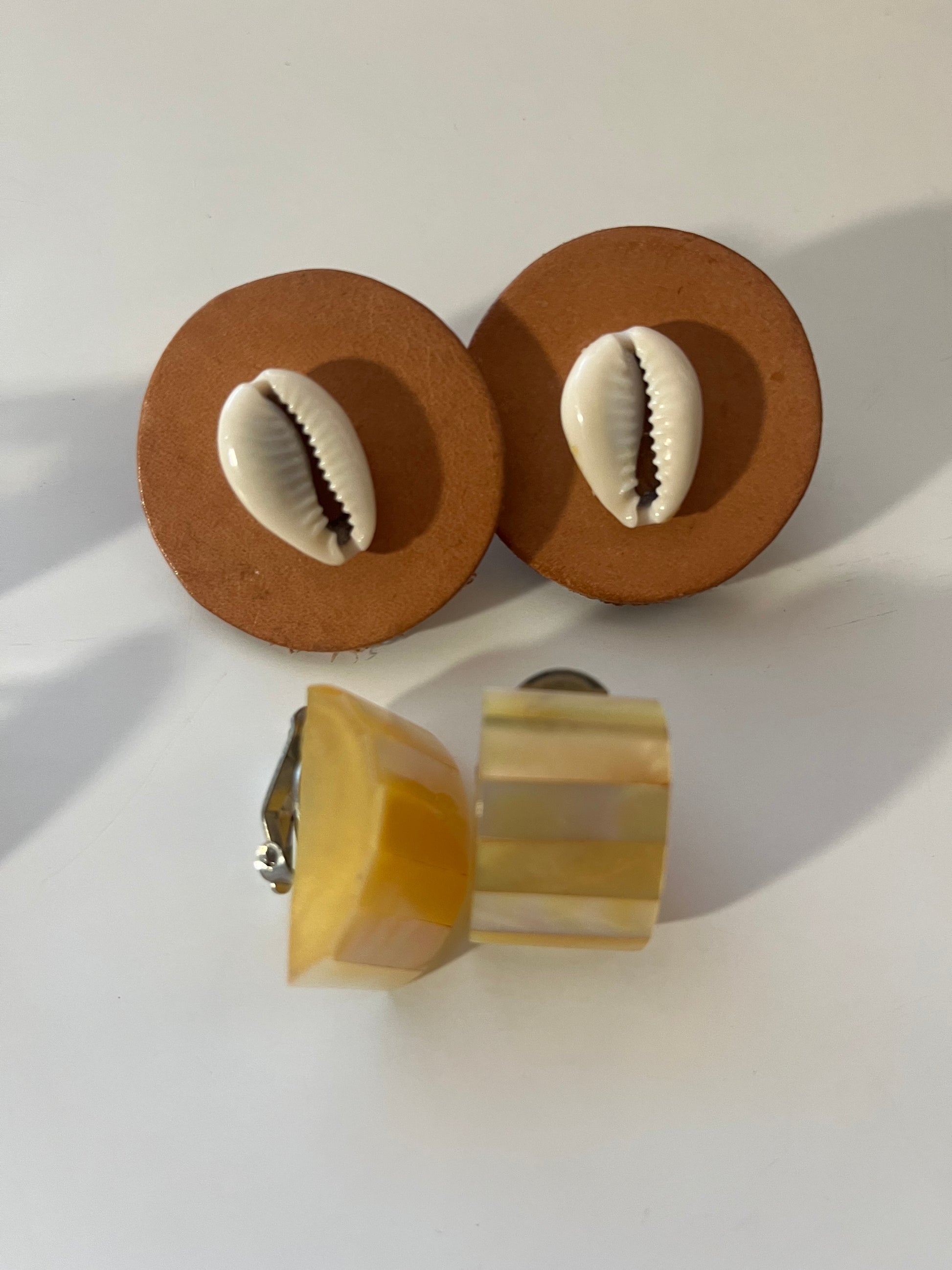Barbados Metal Cowrie Resin Clip On Earrings 4 Pair Dangles 1"-2"USA Made J10