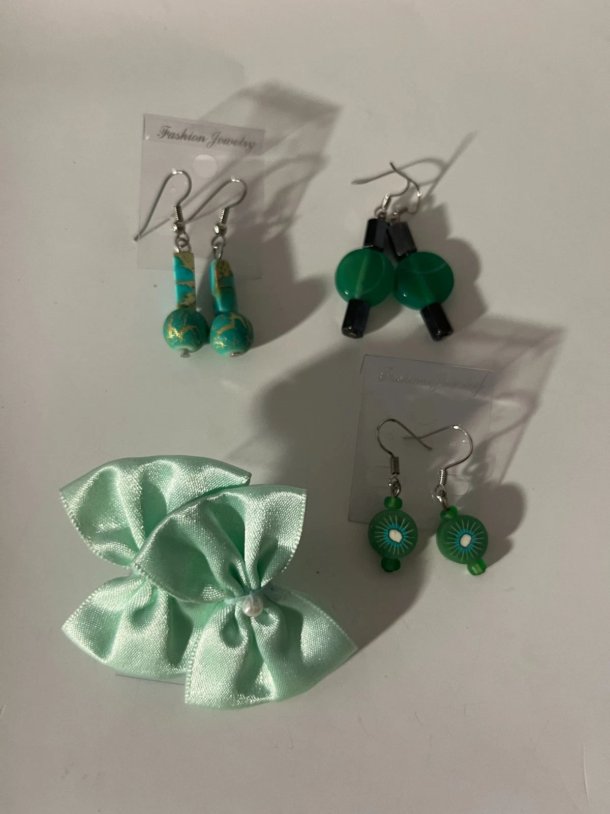 Resin Hematite Fabric Pierced Earrings 4 Pair Green 1" USA Made L6